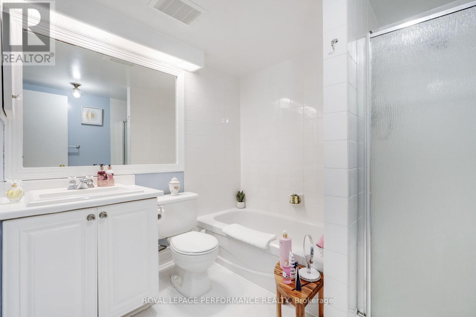 402 - 1589 St Bernard Street, Ottawa, Ontario  K1T 3H8 - Photo 28 - X12449682