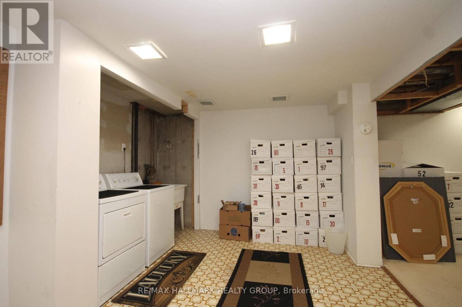 49 Bellman Drive, Ottawa, Ontario  K2H 8S4 - Photo 21 - X12449711