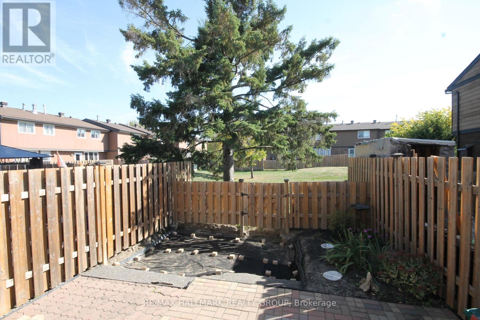 49 Bellman Drive, Ottawa, Ontario  K2H 8S4 - Photo 24 - X12449711