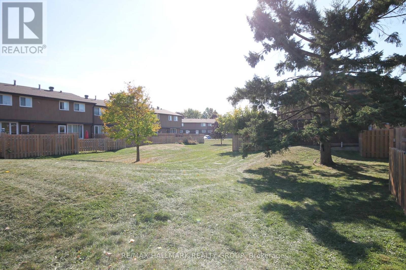 49 Bellman Drive, Ottawa, Ontario  K2H 8S4 - Photo 27 - X12449711