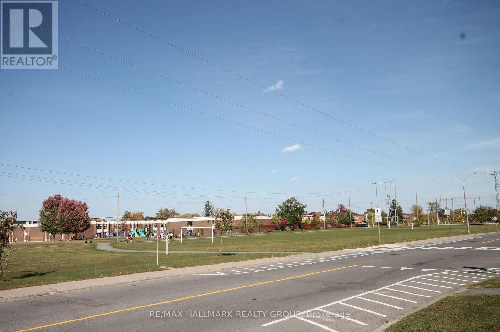 49 Bellman Drive, Ottawa, Ontario  K2H 8S4 - Photo 29 - X12449711