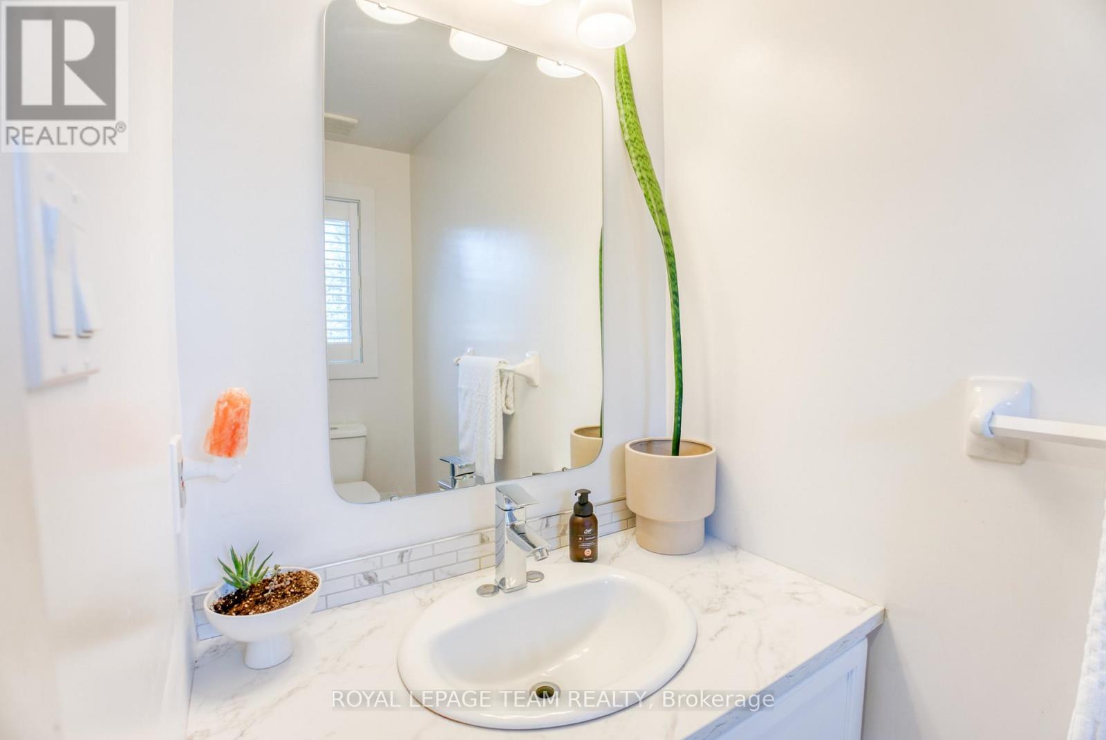 3 Springtree Place, Ottawa, Ontario  K2M 2H5 - Photo 13 - X12449740