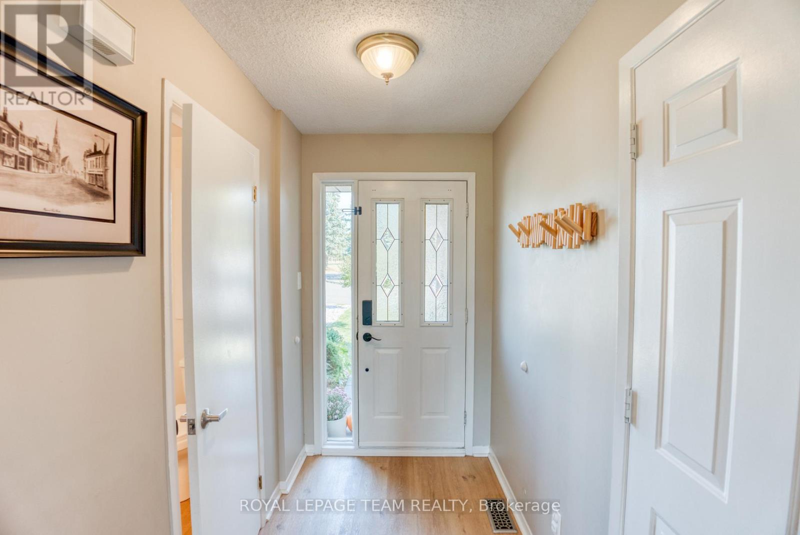 3 Springtree Place, Ottawa, Ontario  K2M 2H5 - Photo 3 - X12449740