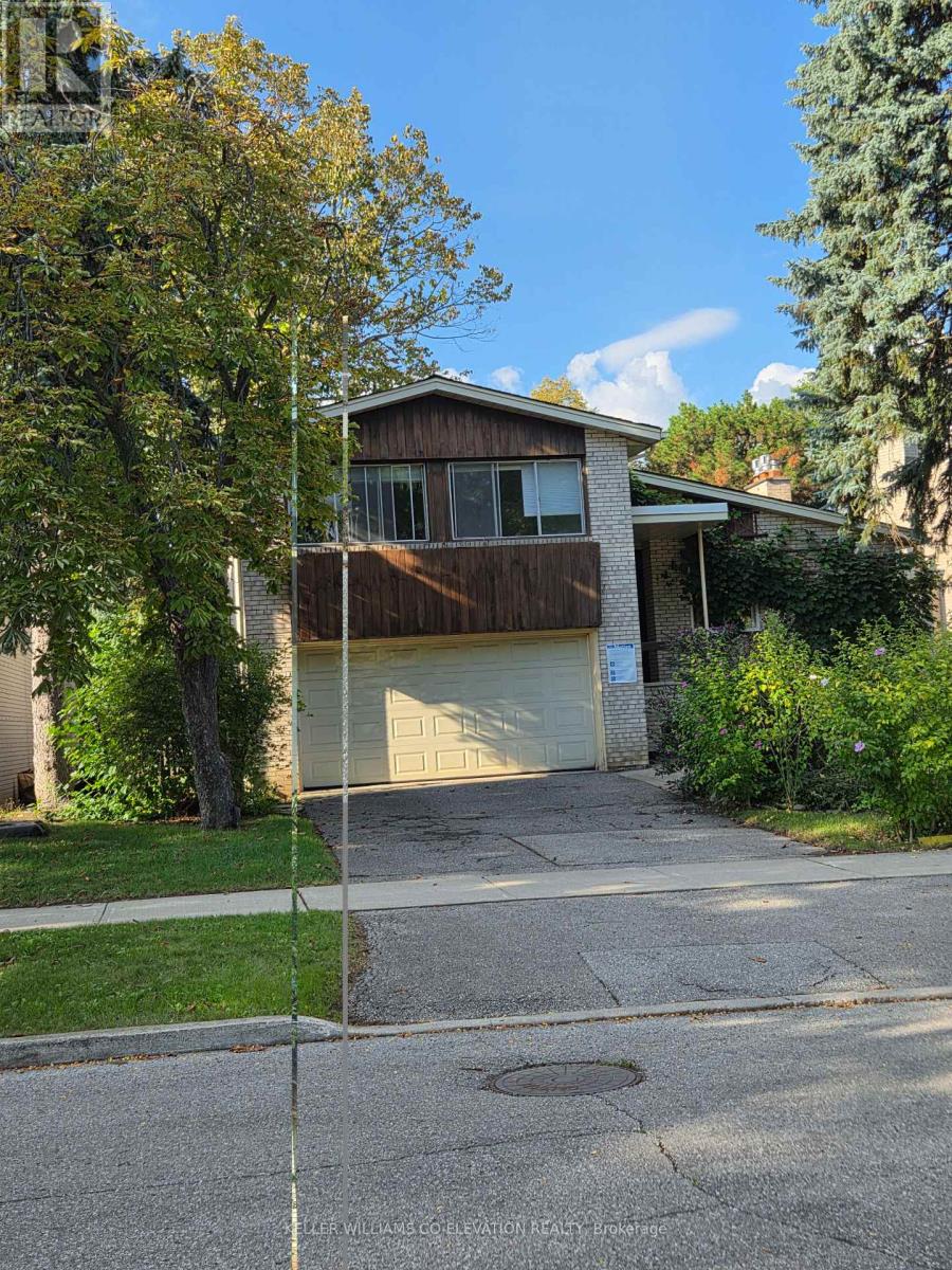 36 Danville Drive, Toronto (St. Andrew-Windfields), Ontario  M2P 1J1 - Photo 10 - C12449526