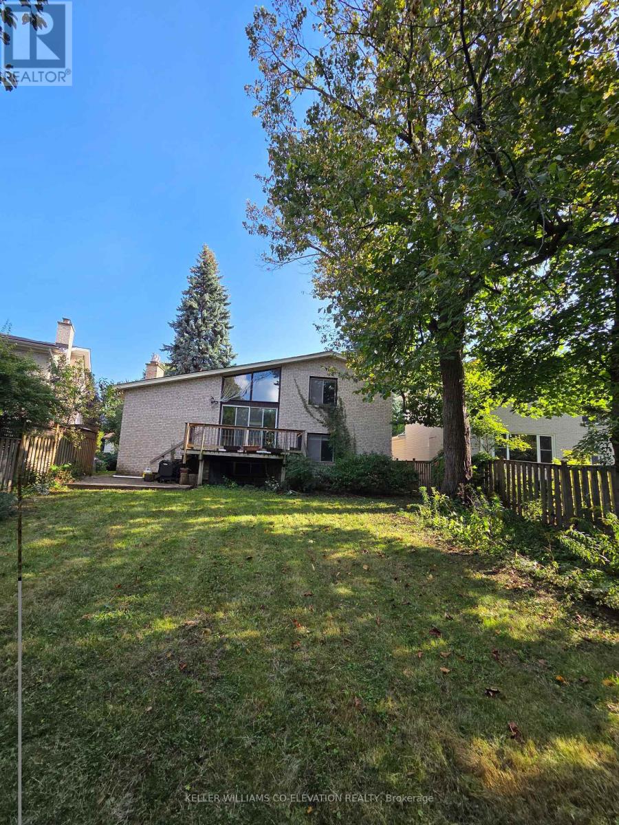 36 Danville Drive, Toronto (St. Andrew-Windfields), Ontario  M2P 1J1 - Photo 8 - C12449526
