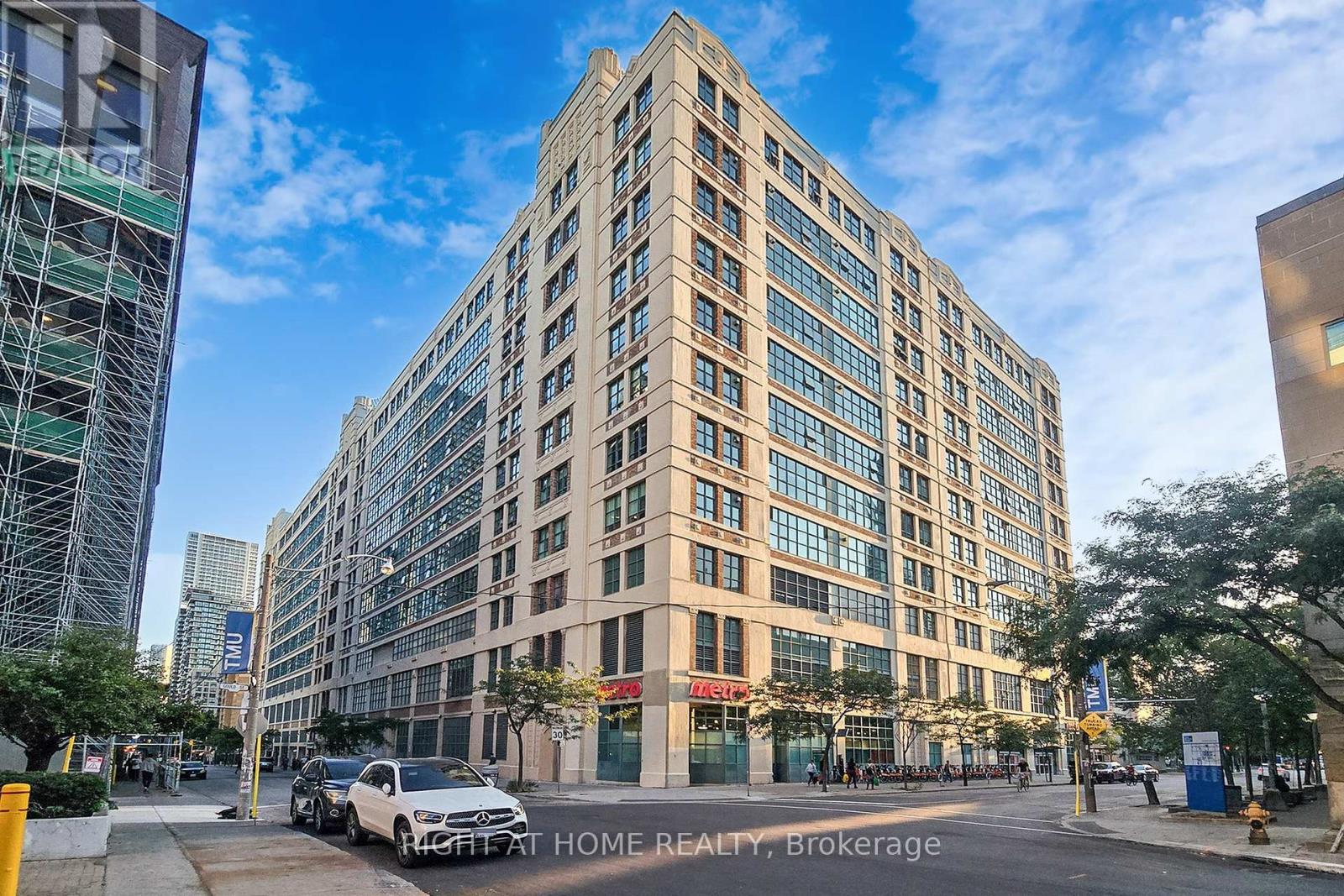 1046 - 155 Dalhousie Street, Toronto (Church-Yonge Corridor), Ontario  M5B 2P7 - Photo 1 - C12449537