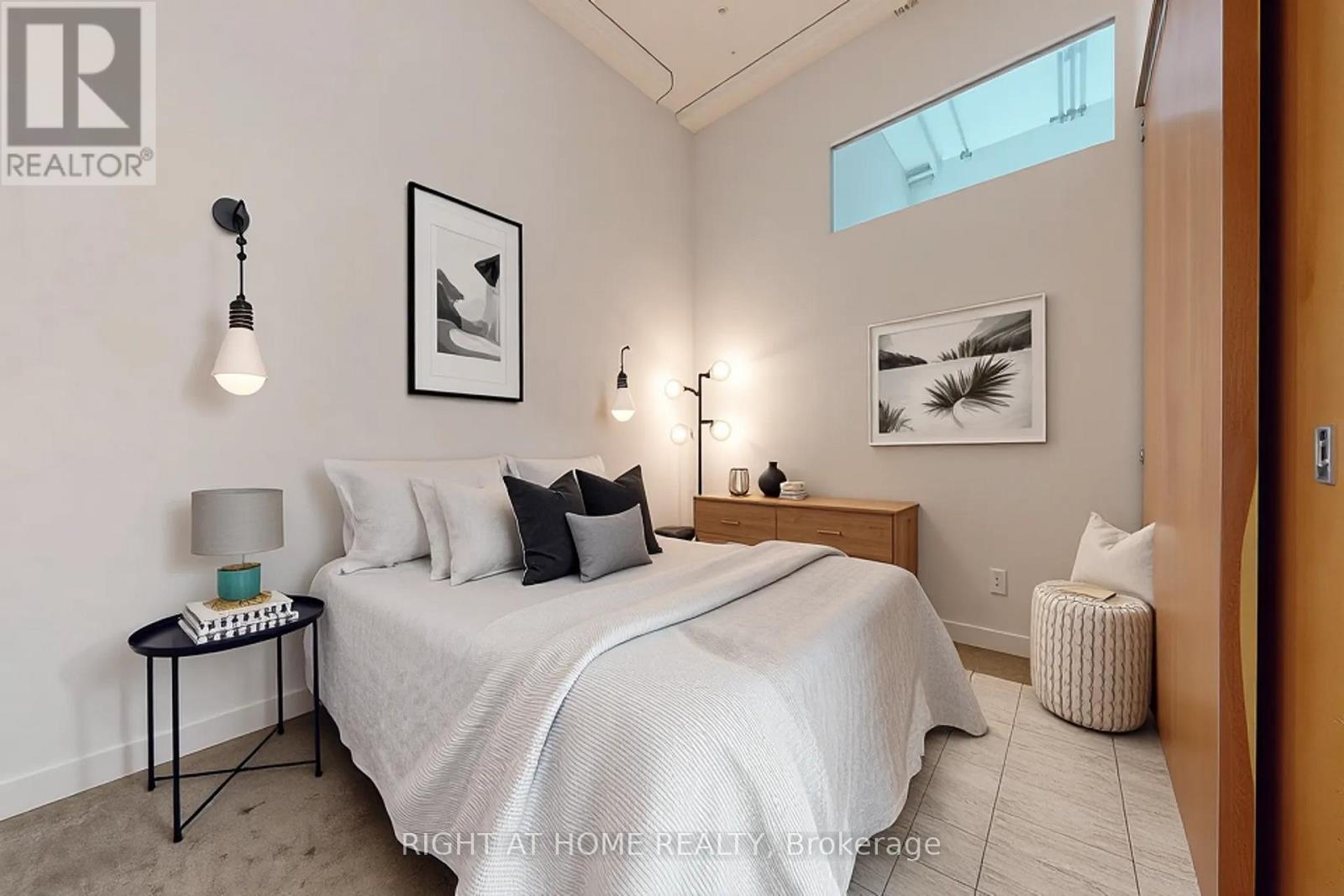 1046 - 155 Dalhousie Street, Toronto (Church-Yonge Corridor), Ontario  M5B 2P7 - Photo 14 - C12449537