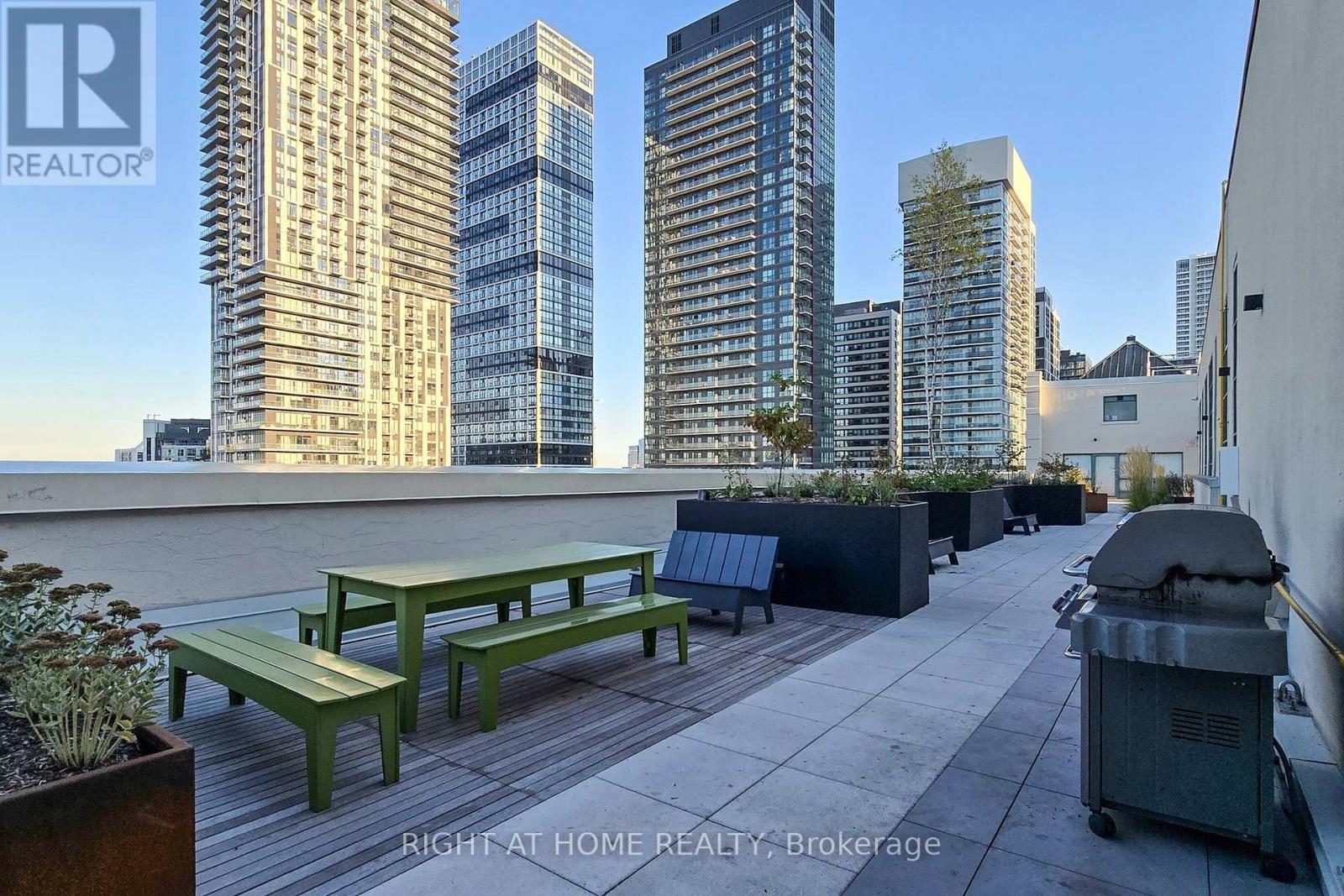 1046 - 155 Dalhousie Street, Toronto (Church-Yonge Corridor), Ontario  M5B 2P7 - Photo 36 - C12449537