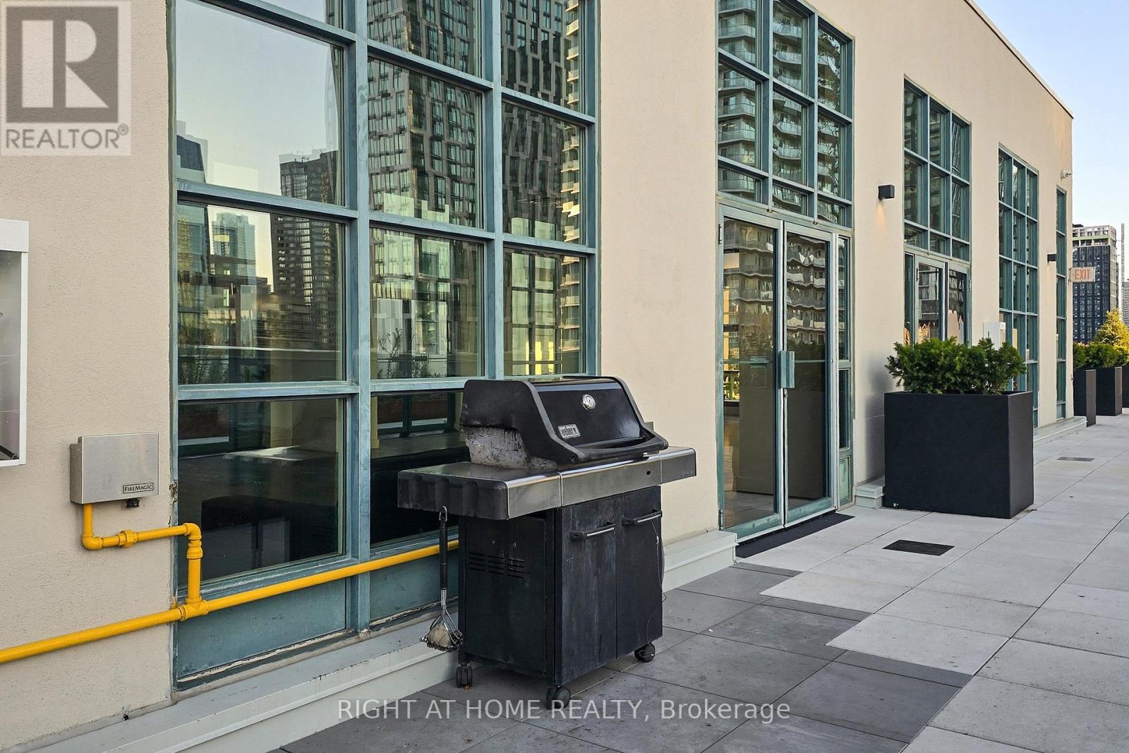 1046 - 155 Dalhousie Street, Toronto (Church-Yonge Corridor), Ontario  M5B 2P7 - Photo 41 - C12449537