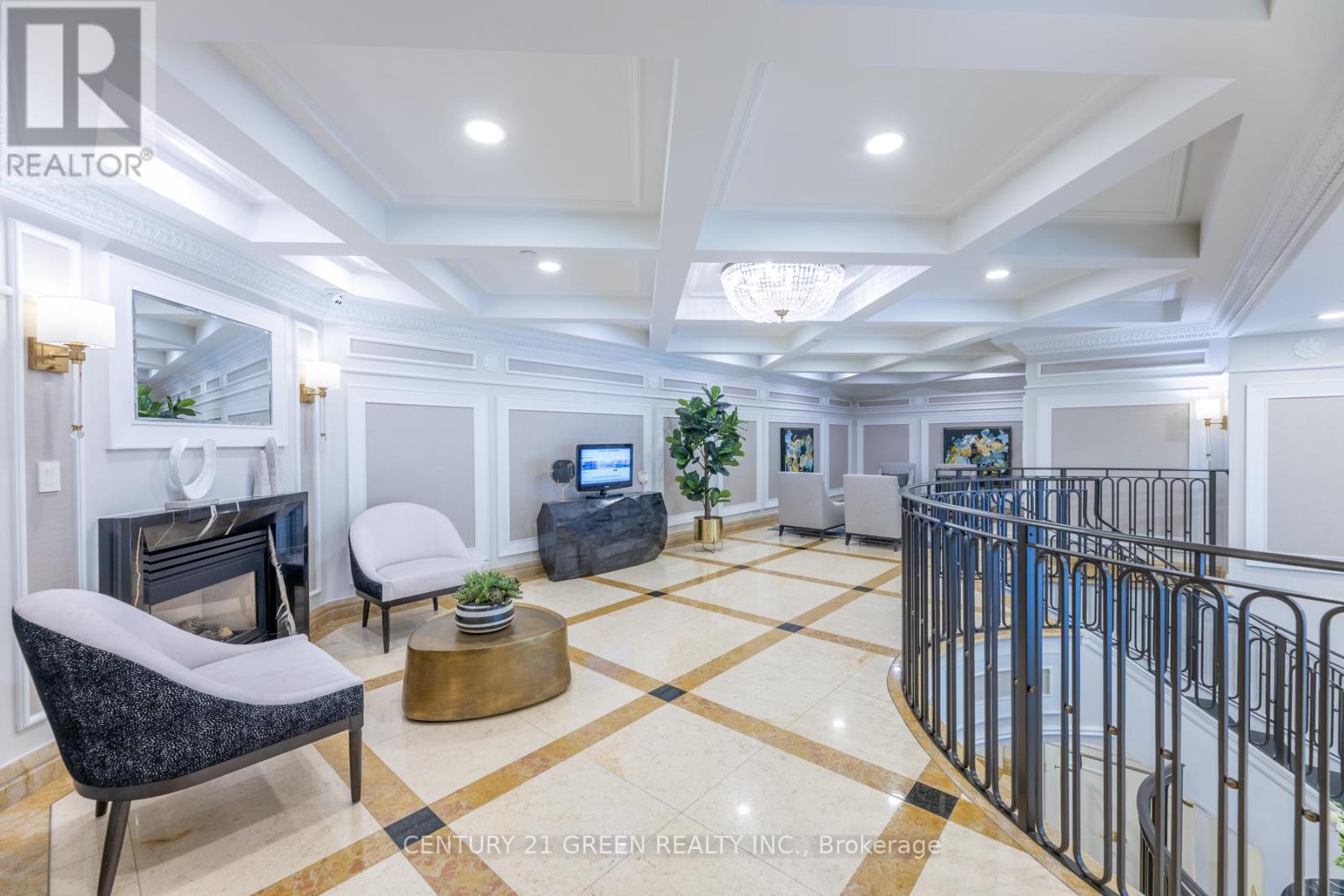 402 - 10 Old York Mills Road, Toronto (Bridle Path-Sunnybrook-York Mills), Ontario  M2P 2G9 - Photo 11 - C12449540