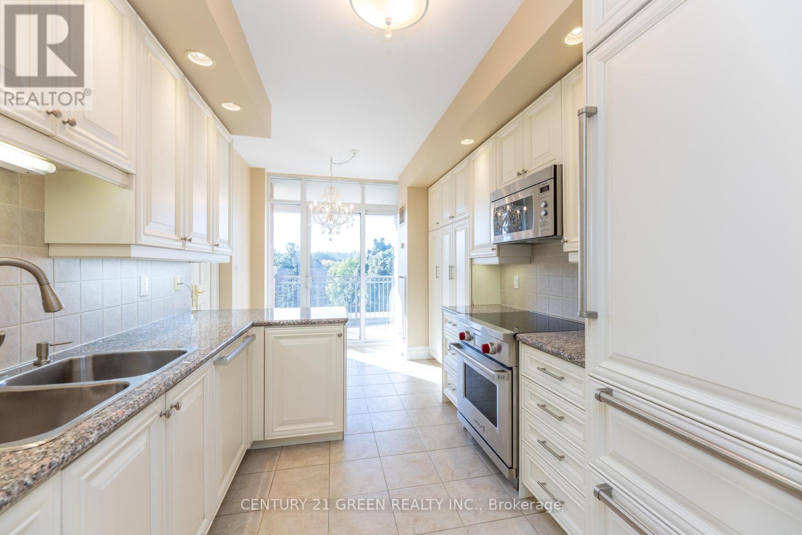 402 - 10 Old York Mills Road, Toronto (Bridle Path-Sunnybrook-York Mills), Ontario  M2P 2G9 - Photo 26 - C12449540
