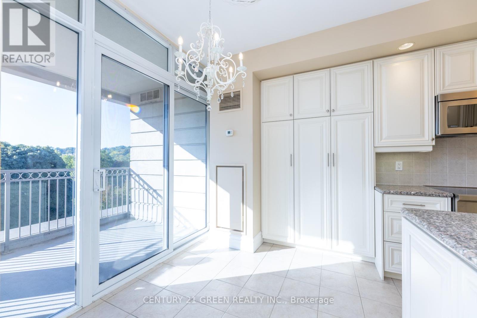 402 - 10 Old York Mills Road, Toronto (Bridle Path-Sunnybrook-York Mills), Ontario  M2P 2G9 - Photo 27 - C12449540