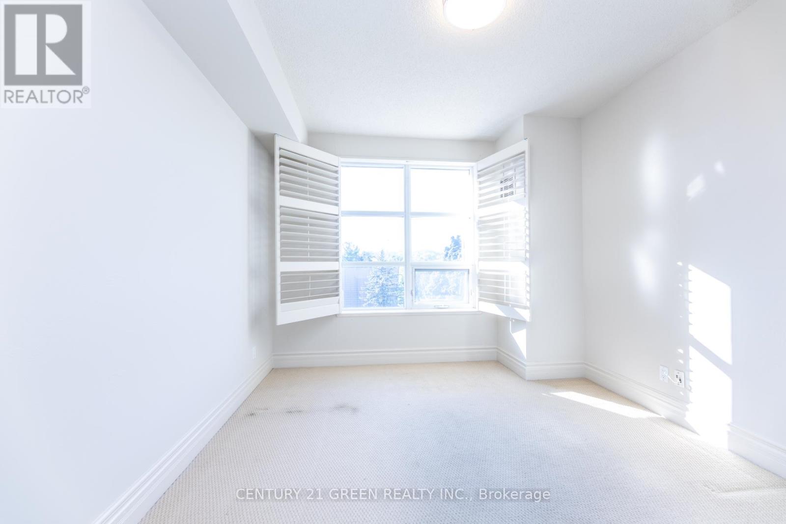 402 - 10 Old York Mills Road, Toronto (Bridle Path-Sunnybrook-York Mills), Ontario  M2P 2G9 - Photo 36 - C12449540