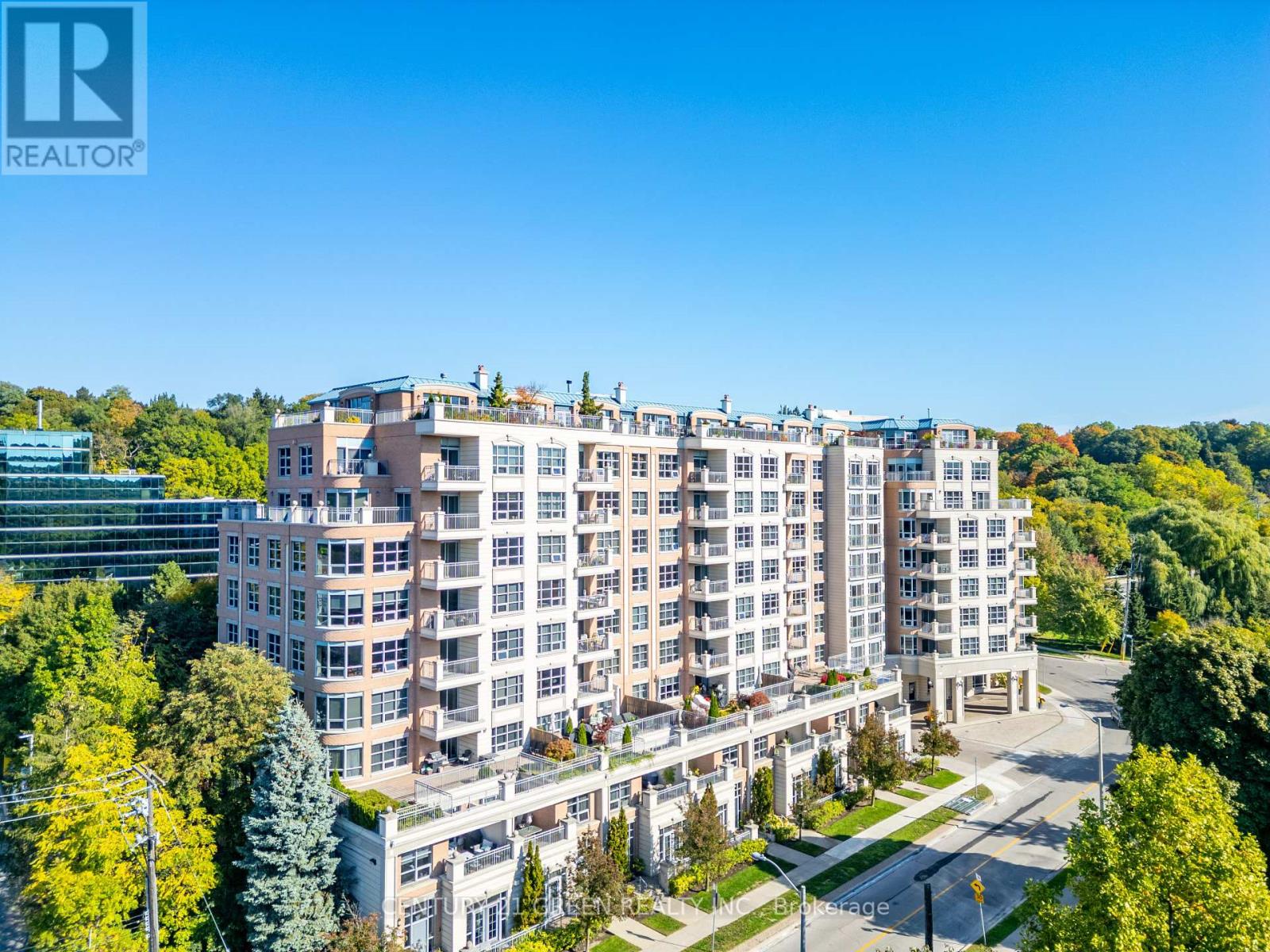 402 - 10 Old York Mills Road, Toronto (Bridle Path-Sunnybrook-York Mills), Ontario  M2P 2G9 - Photo 4 - C12449540