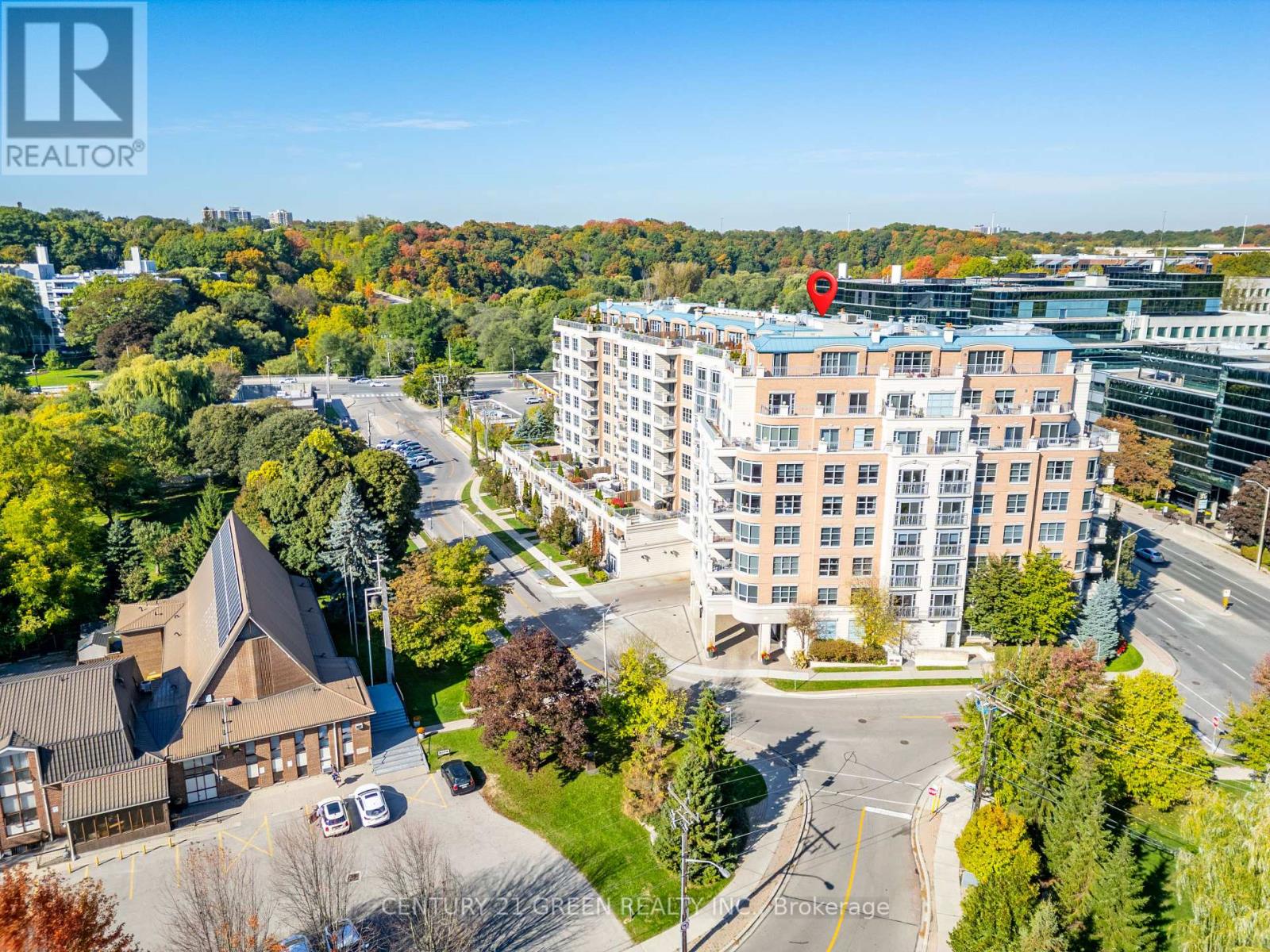 402 - 10 Old York Mills Road, Toronto (Bridle Path-Sunnybrook-York Mills), Ontario  M2P 2G9 - Photo 5 - C12449540