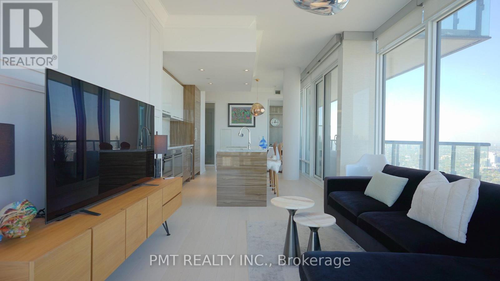 5102 - 488 University Avenue, Toronto, Ontario  M5G 0C1 - Photo 2 - C12449547