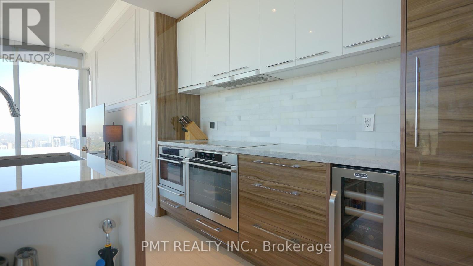 5102 - 488 University Avenue, Toronto, Ontario  M5G 0C1 - Photo 8 - C12449547