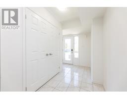49 WOODSTREAM DRIVE, Toronto, Ontario