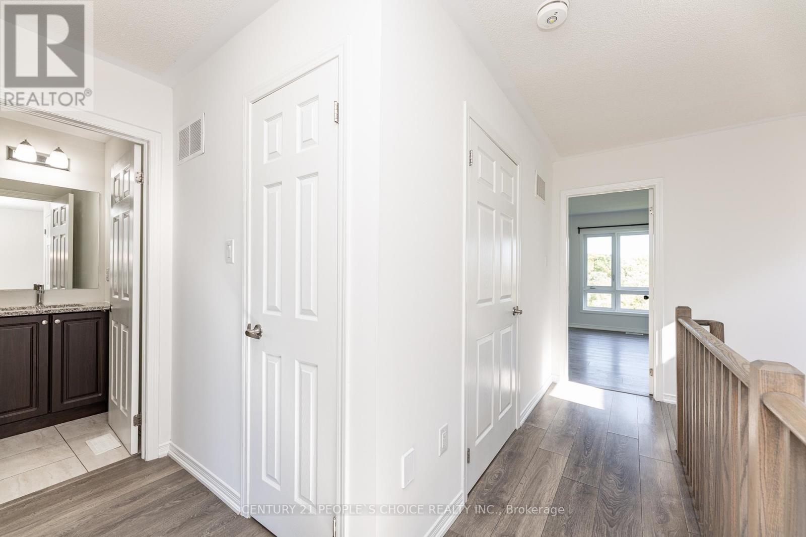 49 Woodstream Drive, Toronto, Ontario  M9W 6T4 - Photo 24 - W12440963