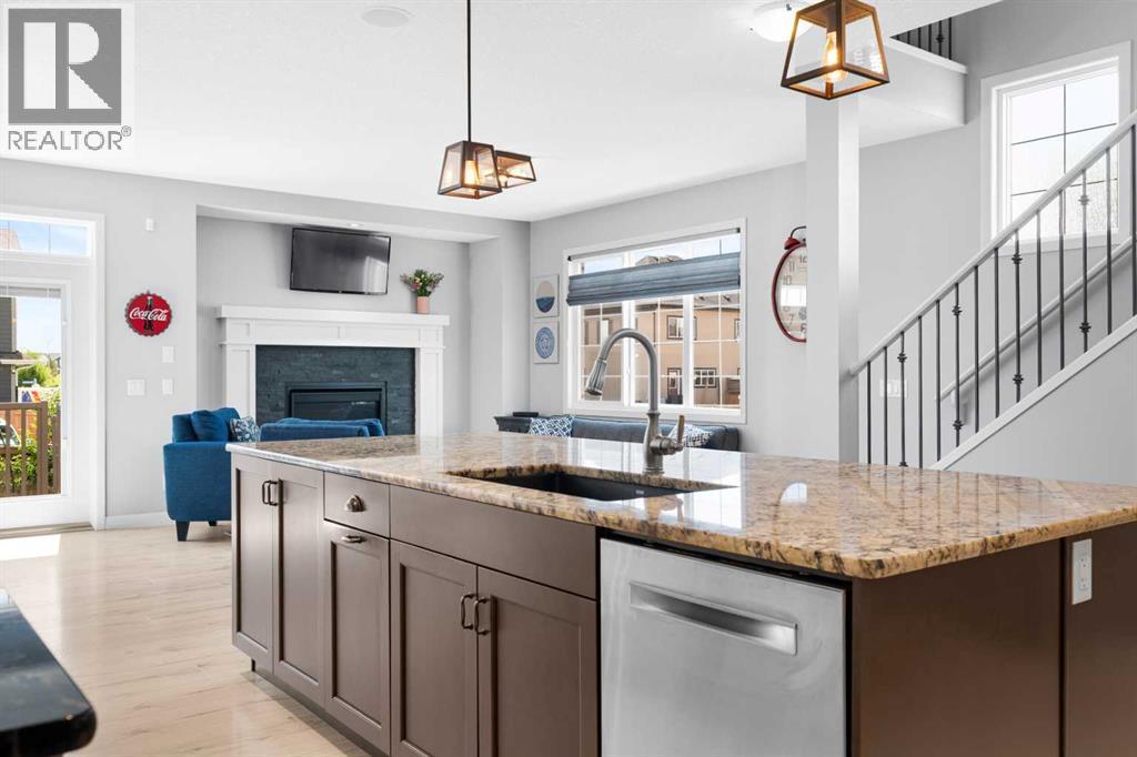 103 Masters Rise Se, Calgary, Alberta  T3M 2L5 - Photo 7 - A2257704