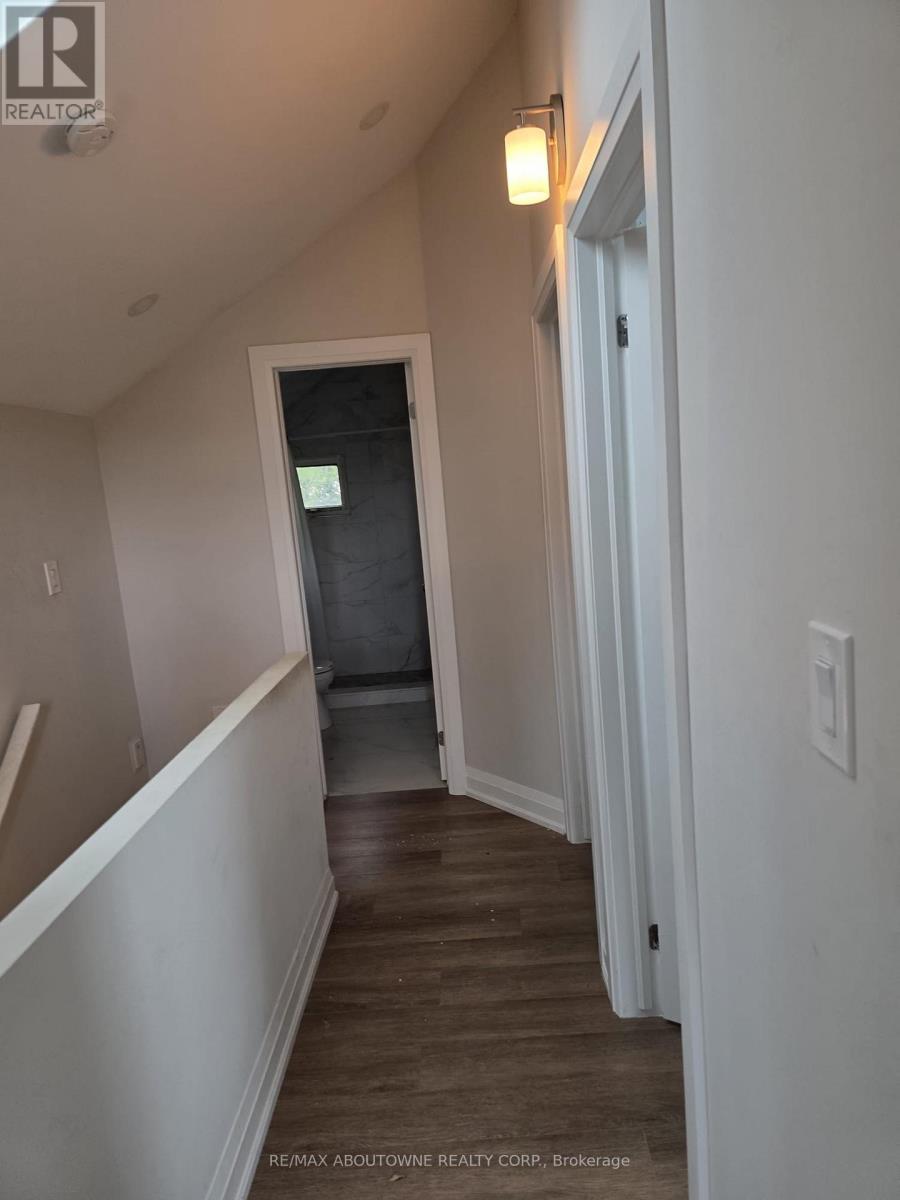 110 Beach Road E, Hamilton, Ontario  L8L 3Z9 - Photo 11 - X12421442