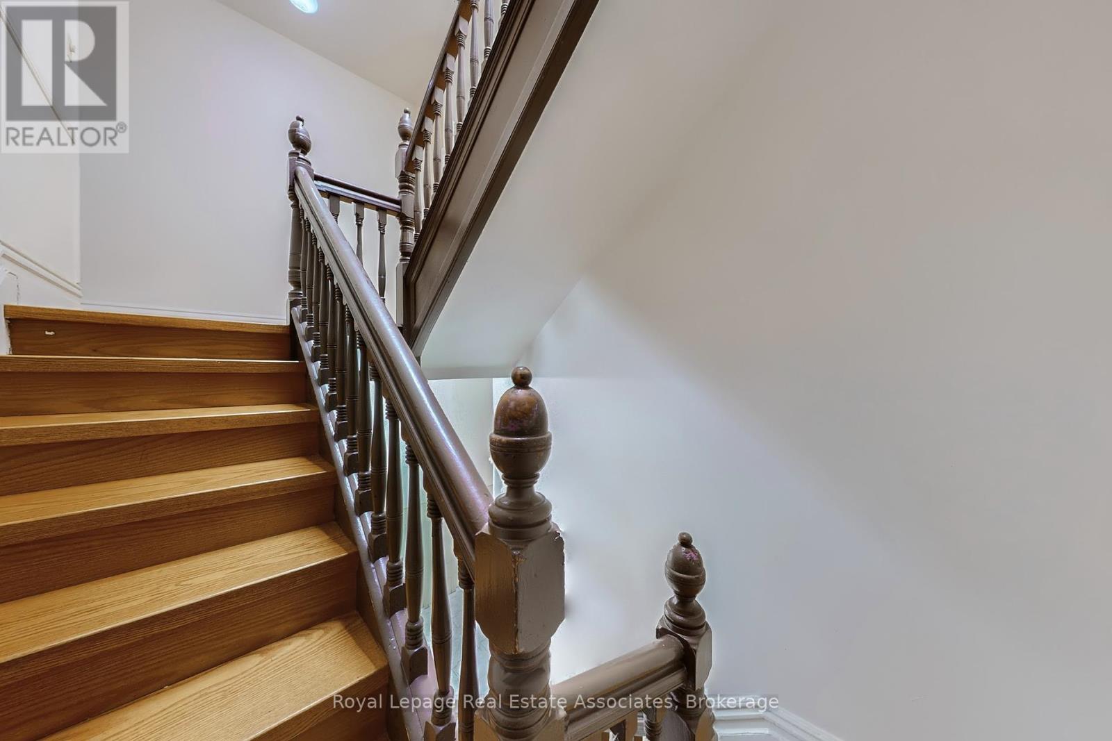 143 Seaton Street, Toronto, Ontario  M5A 2T2 - Photo 14 - C12448893
