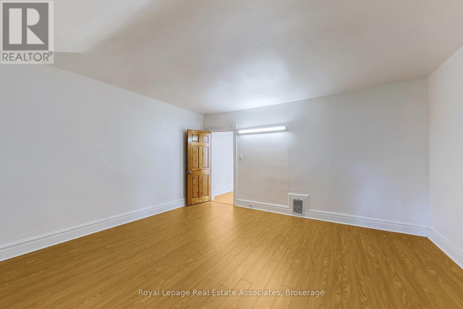143 Seaton Street, Toronto, Ontario  M5A 2T2 - Photo 37 - C12448893