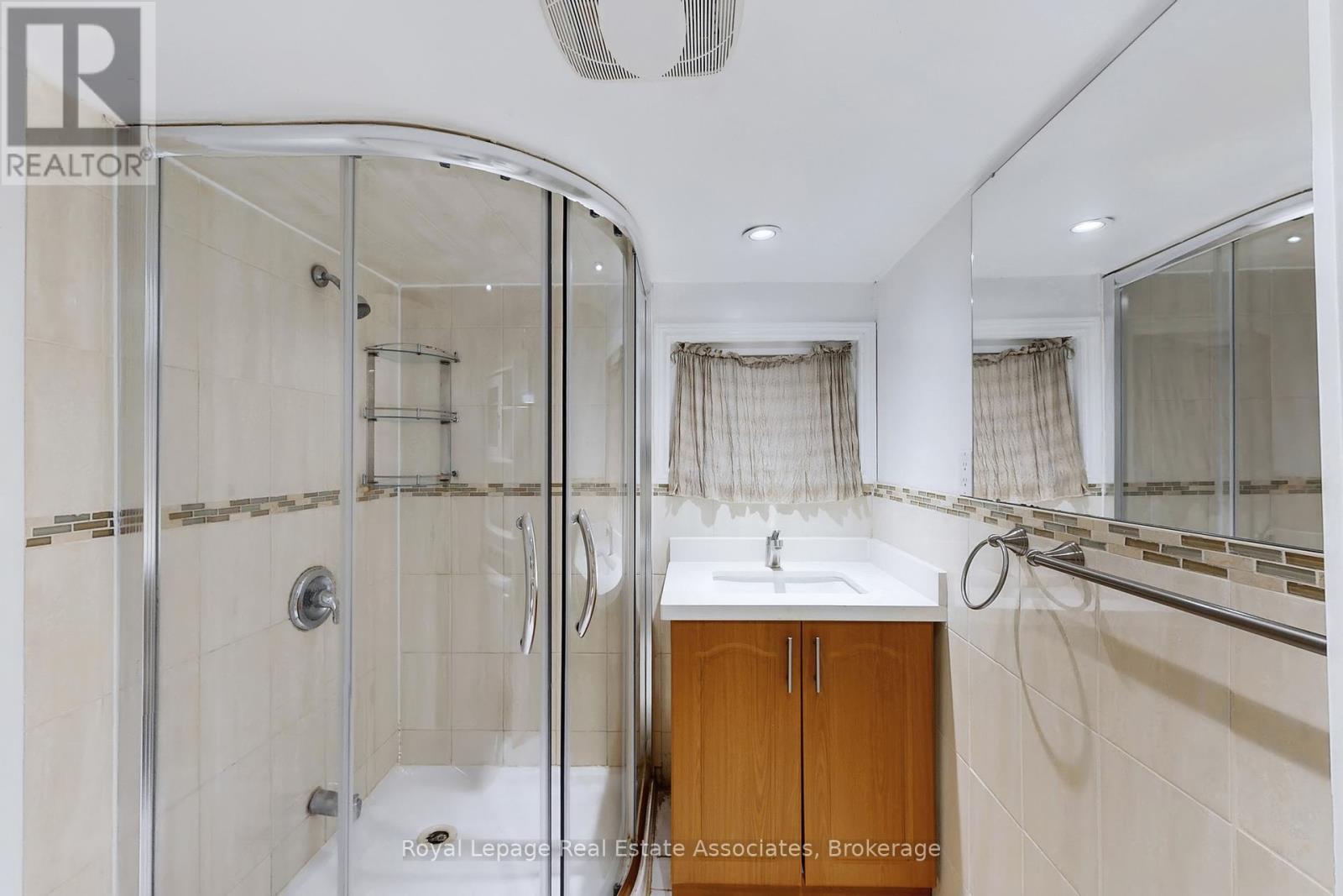 143 Seaton Street, Toronto, Ontario  M5A 2T2 - Photo 46 - C12448893