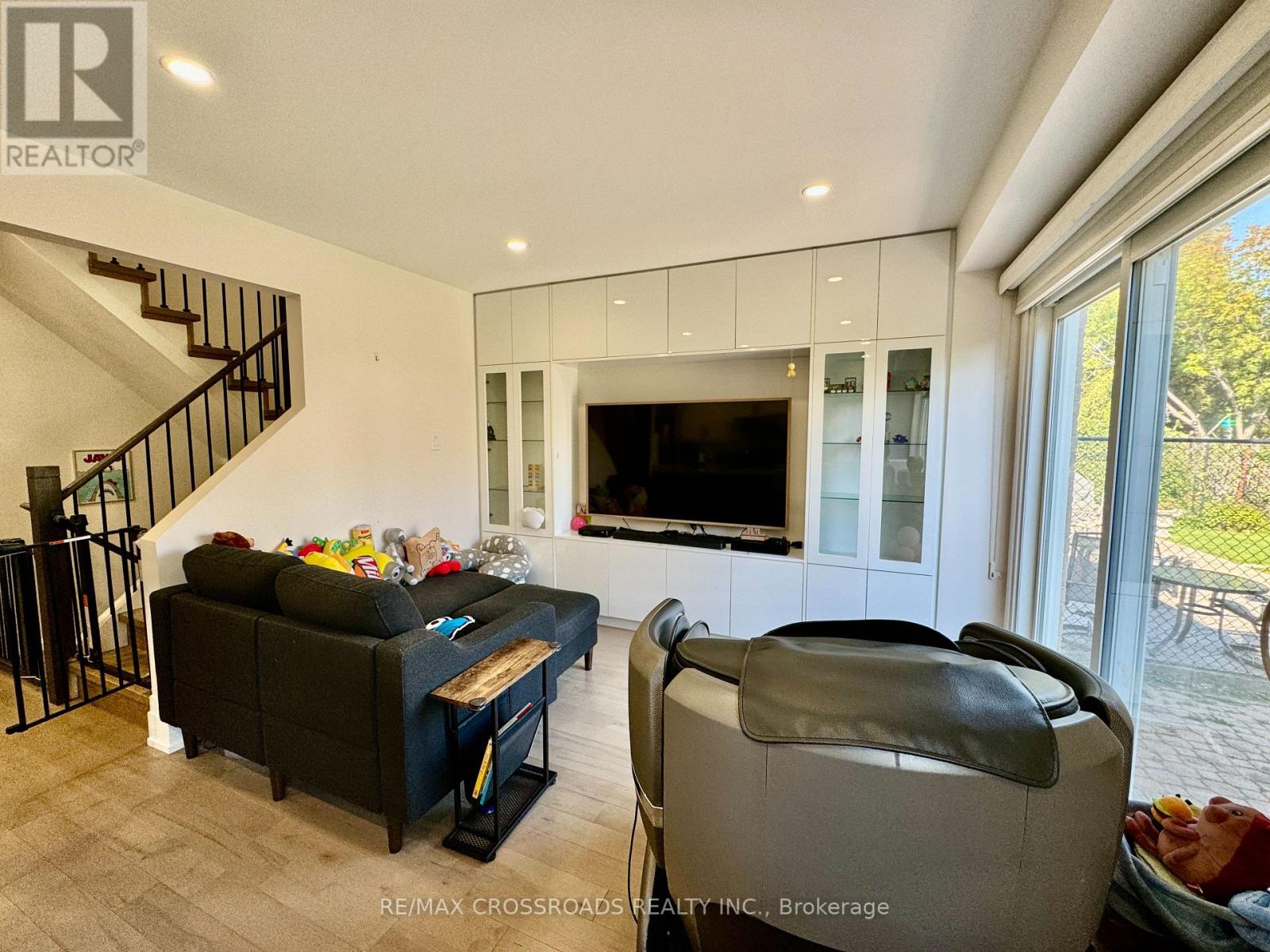 93 Barnwell Drive, Toronto, Ontario  M1V 1Z1 - Photo 15 - E12449517
