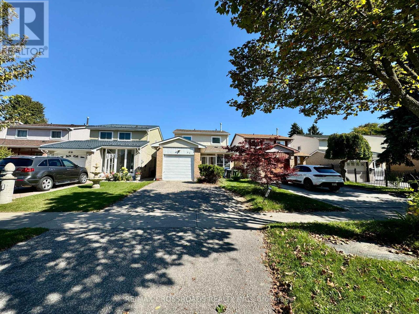 93 Barnwell Drive, Toronto, Ontario  M1V 1Z1 - Photo 3 - E12449517