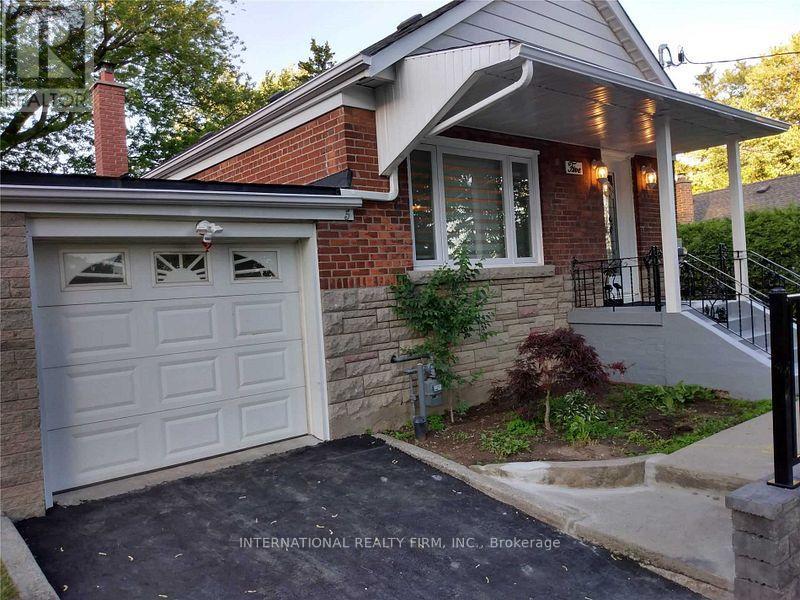 MAIN - 5 AYLESFORD DRIVE, Toronto, Ontario