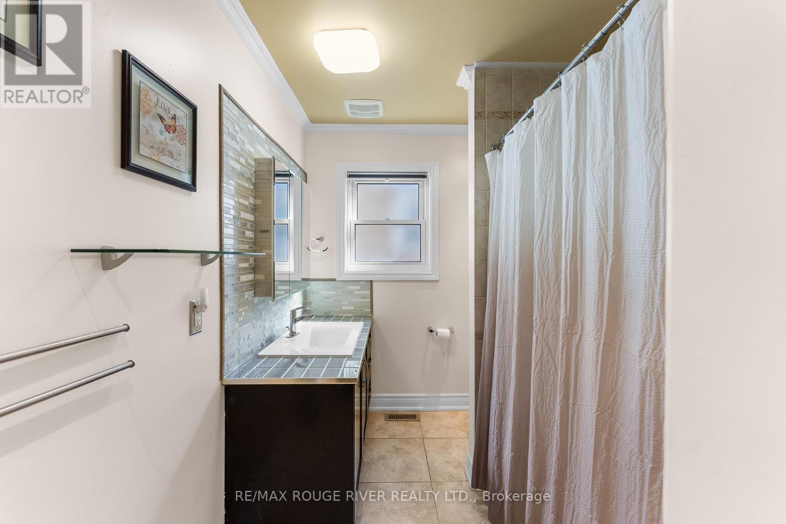 22 Tweedrock Crescent, Toronto (Morningside), Ontario  M1E 4L5 - Photo 18 - E12449595