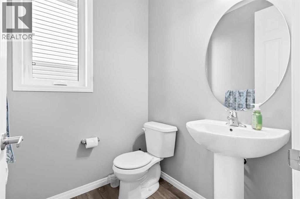95 Carrington Close Nw, Calgary, Alberta  T3P 1P8 - Photo 9 - A2262657