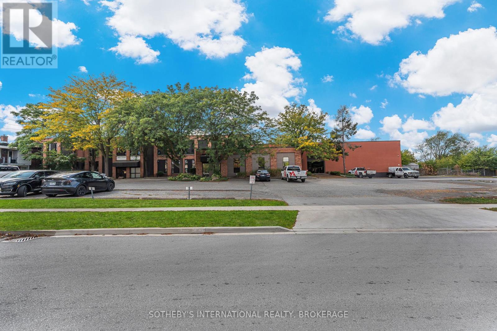 208 - 243 Church Street, St. Catharines (E. Chester), Ontario  L2R 3E8 - Photo 18 - X12449710