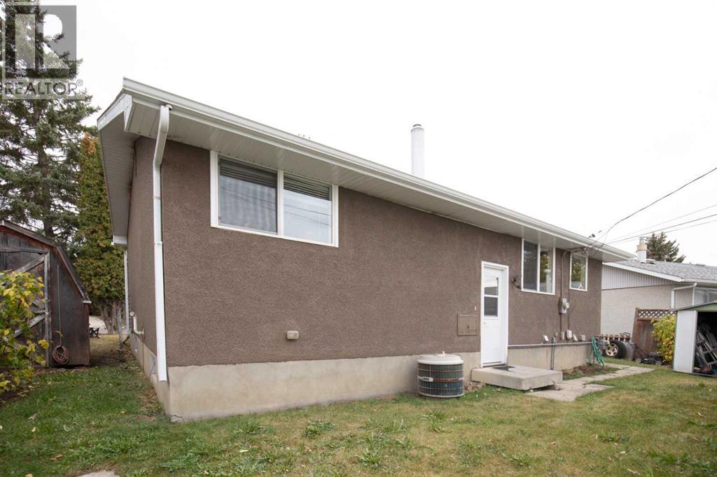 17 Fern Road, Red Deer, Alberta  T4N 4Z3 - Photo 22 - A2261549
