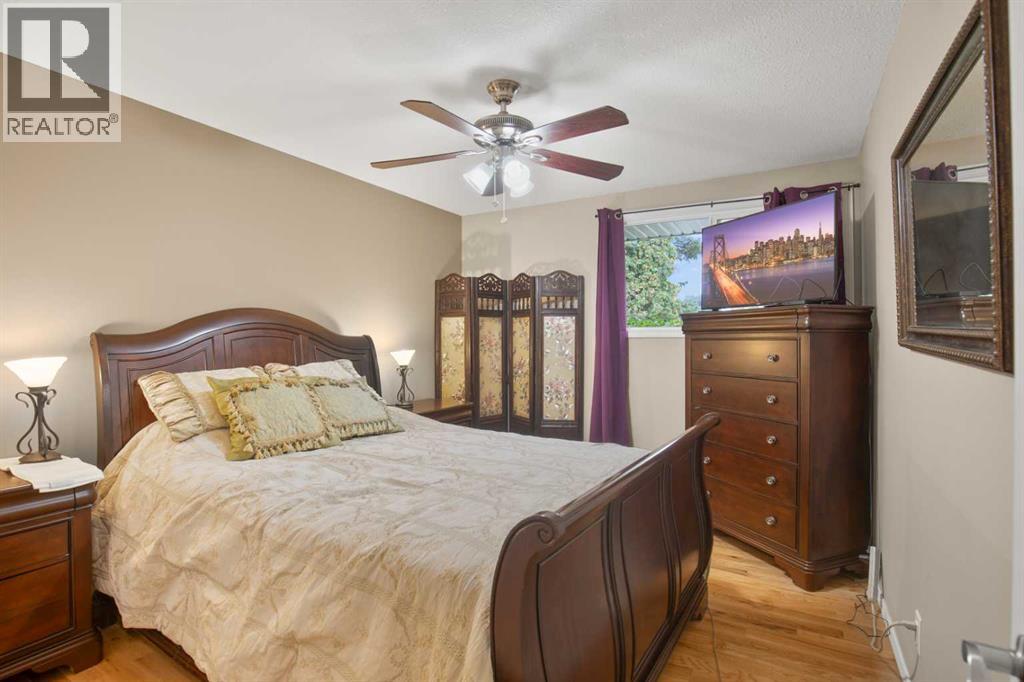 17 Fern Road, Red Deer, Alberta  T4N 4Z3 - Photo 12 - A2261549
