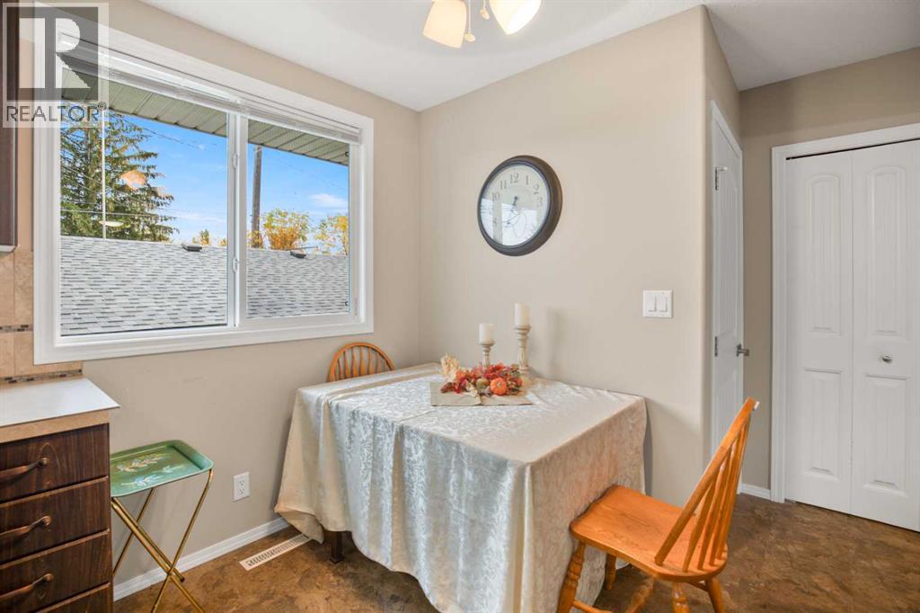 17 Fern Road, Red Deer, Alberta  T4N 4Z3 - Photo 11 - A2261549