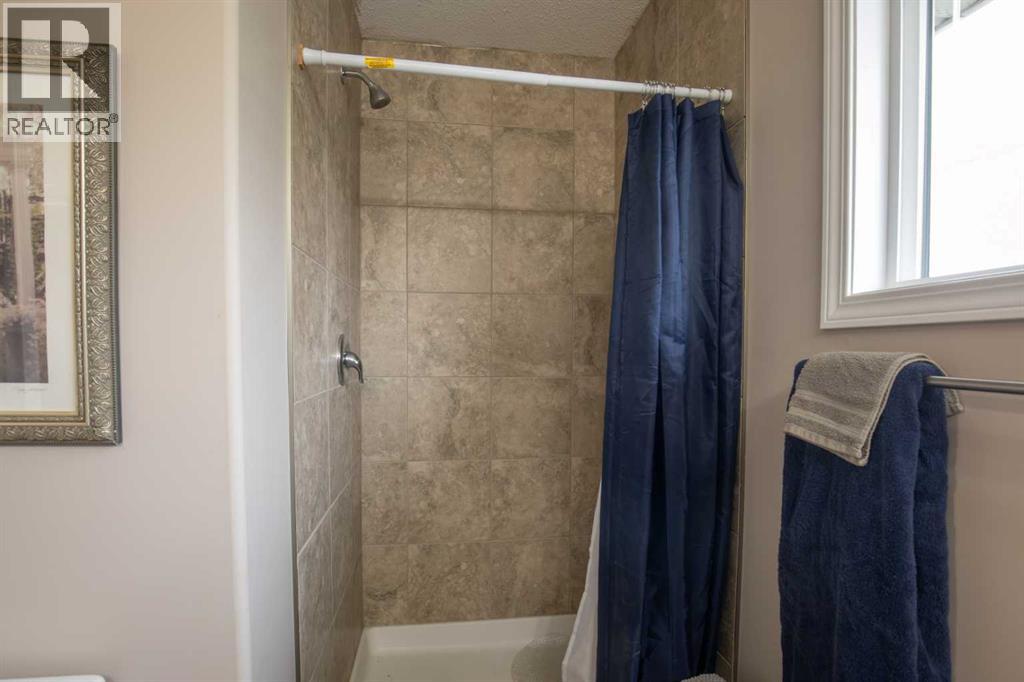 17 Fern Road, Red Deer, Alberta  T4N 4Z3 - Photo 15 - A2261549
