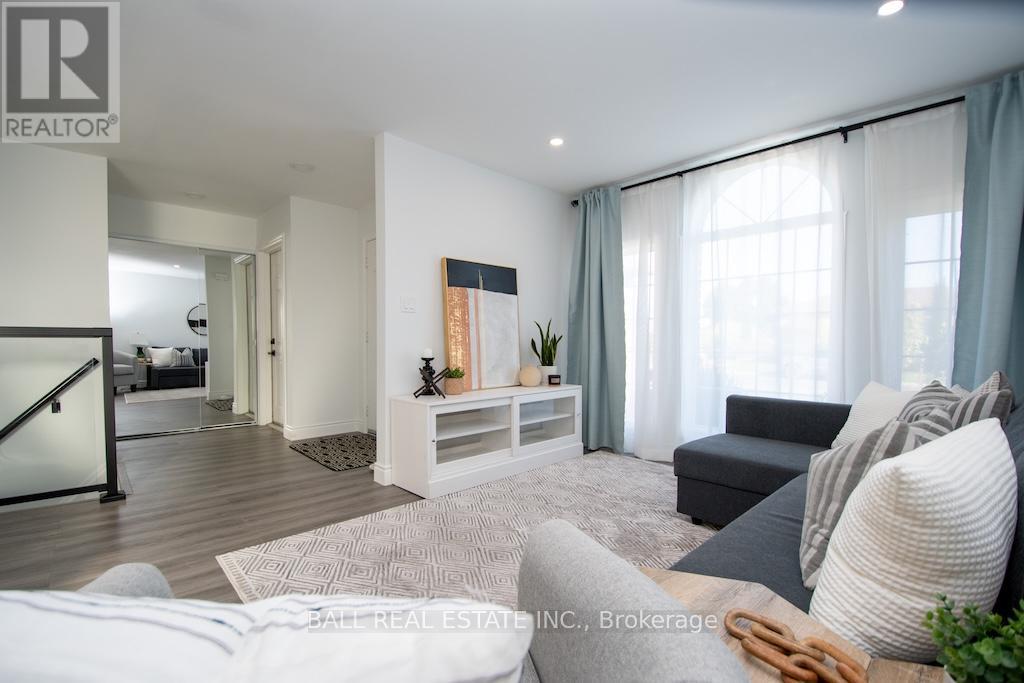 2546 Marsdale Drive, Peterborough (Ashburnham Ward 4), Ontario  K9L 1R4 - Photo 10 - X12449613