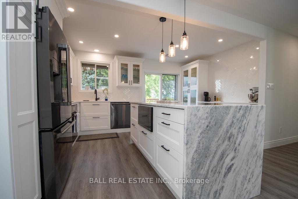 2546 Marsdale Drive, Peterborough (Ashburnham Ward 4), Ontario  K9L 1R4 - Photo 16 - X12449613