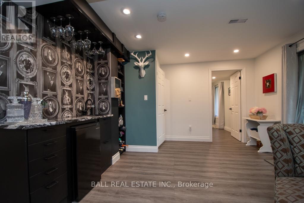 2546 Marsdale Drive, Peterborough (Ashburnham Ward 4), Ontario  K9L 1R4 - Photo 28 - X12449613