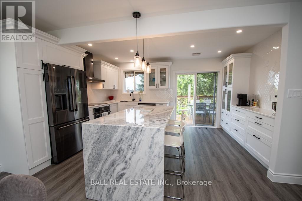 2546 Marsdale Drive, Peterborough (Ashburnham Ward 4), Ontario  K9L 1R4 - Photo 4 - X12449613