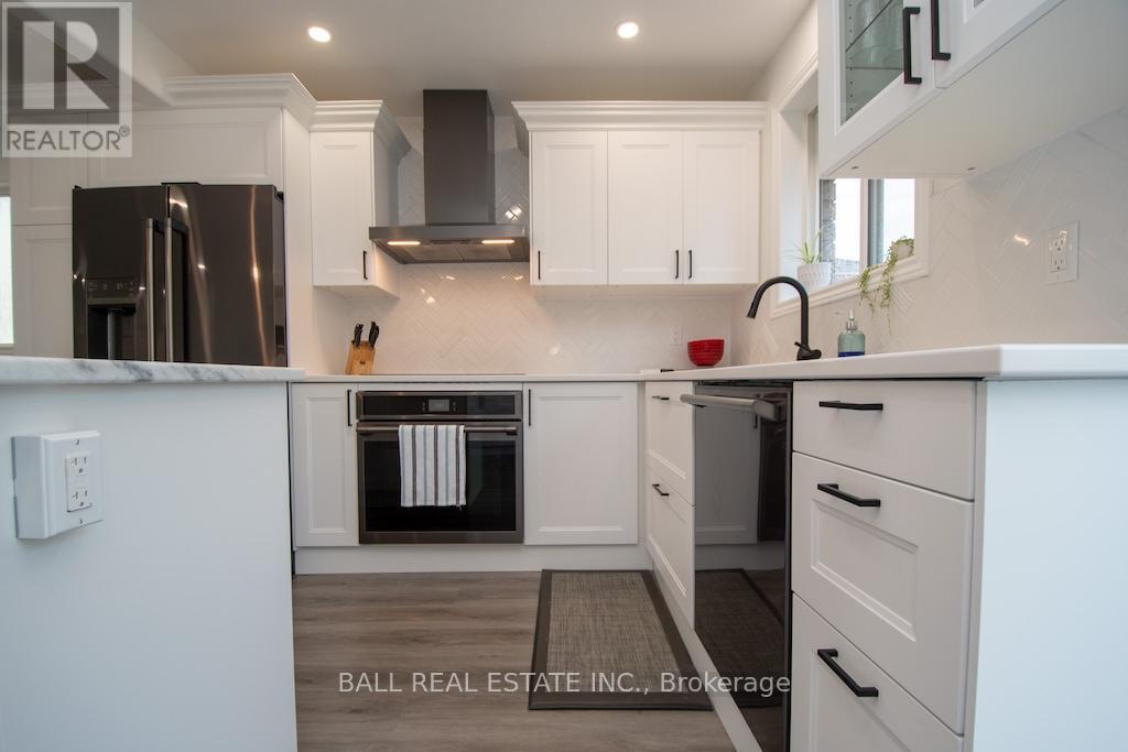 2546 Marsdale Drive, Peterborough (Ashburnham Ward 4), Ontario  K9L 1R4 - Photo 7 - X12449613