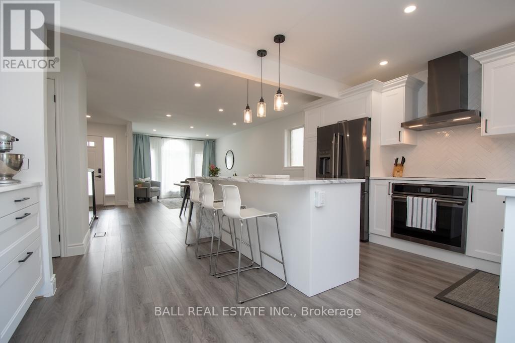 2546 Marsdale Drive, Peterborough (Ashburnham Ward 4), Ontario  K9L 1R4 - Photo 8 - X12449613