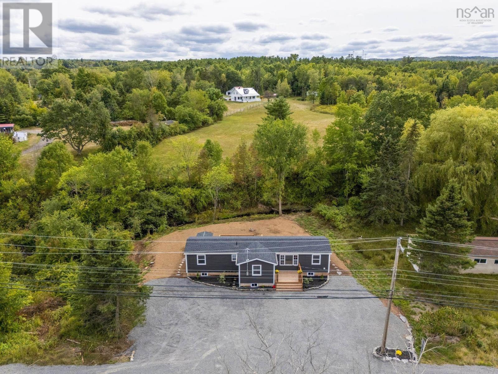 4668 Highway 1, Three Mile Plains, Nova Scotia  B0N 2T0 - Photo 2 - 202523543