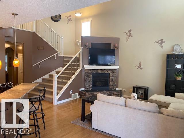 8103 16a Av Sw, Edmonton, Alberta  T6X 0H8 - Photo 14 - E4461111