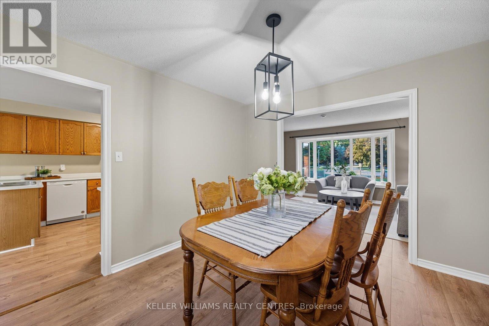 21 Valentini Avenue, East Gwillimbury (Holland Landing), Ontario  L9N 1H8 - Photo 10 - N12449577