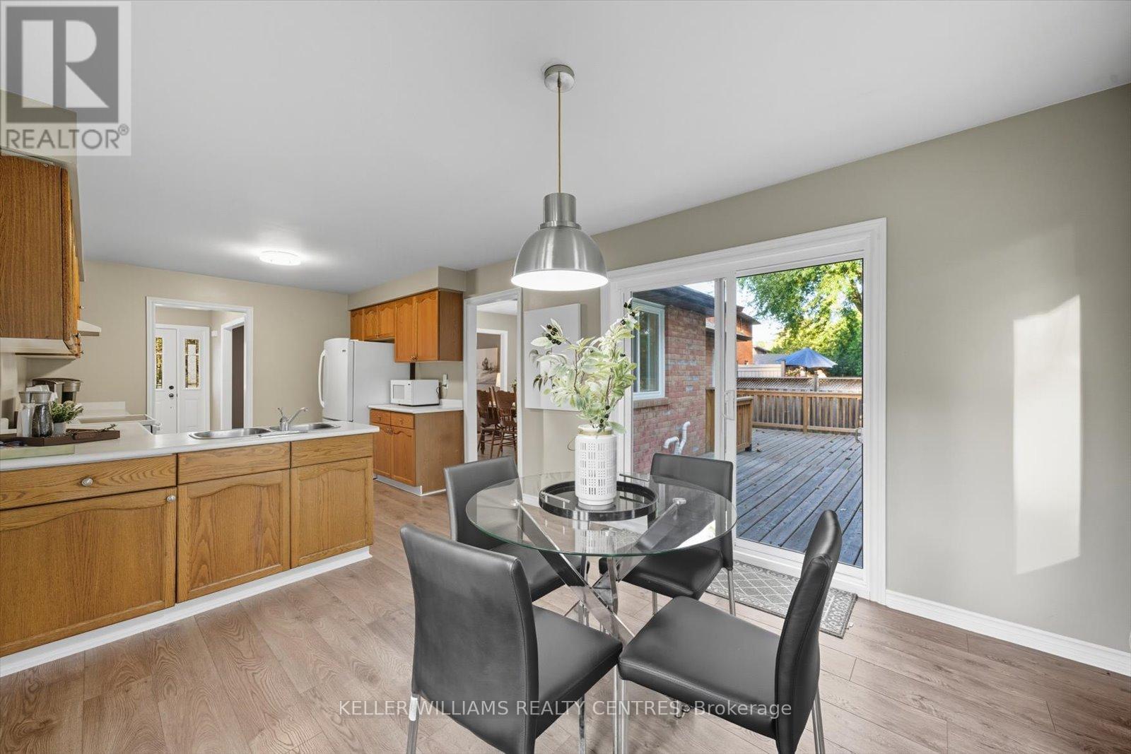 21 Valentini Avenue, East Gwillimbury (Holland Landing), Ontario  L9N 1H8 - Photo 12 - N12449577