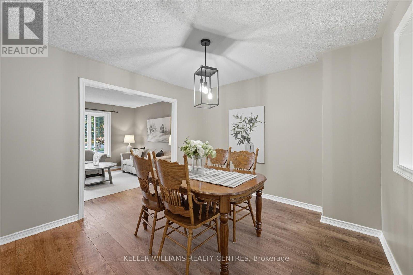 21 Valentini Avenue, East Gwillimbury (Holland Landing), Ontario  L9N 1H8 - Photo 9 - N12449577