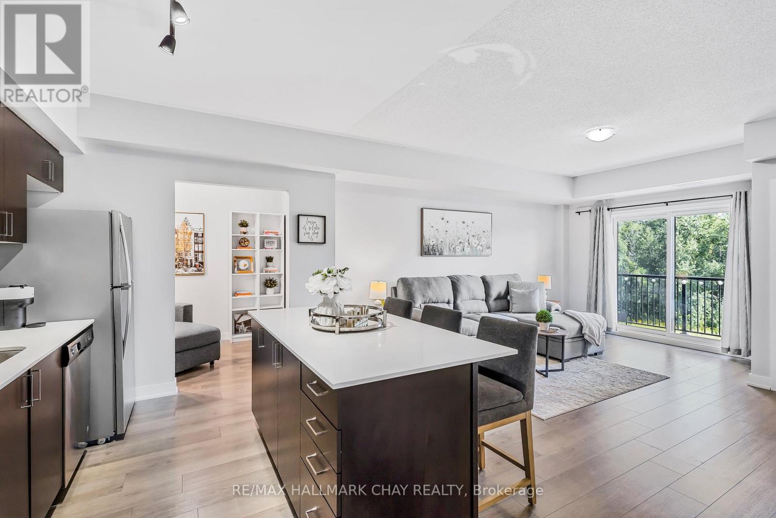 208 - 5 CHEF LANE, Barrie, Ontario